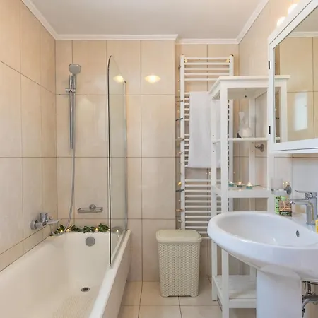 Nefeli 赫索尼索斯