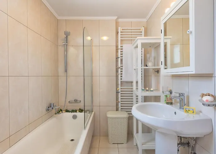 Nefeli Χερσόνησος