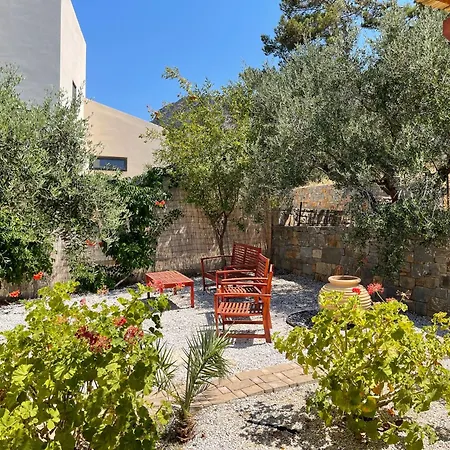 Nefeli Hersonissos (Crete)