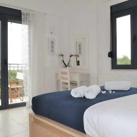 Nefeli * Херсониссос