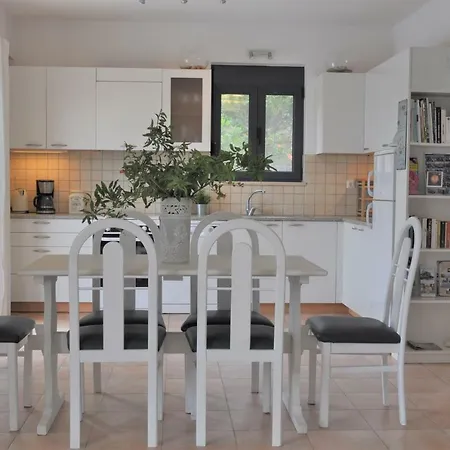 Nefeli Villa