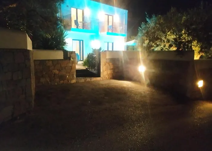 Nefeli * Limenas Chersonisou